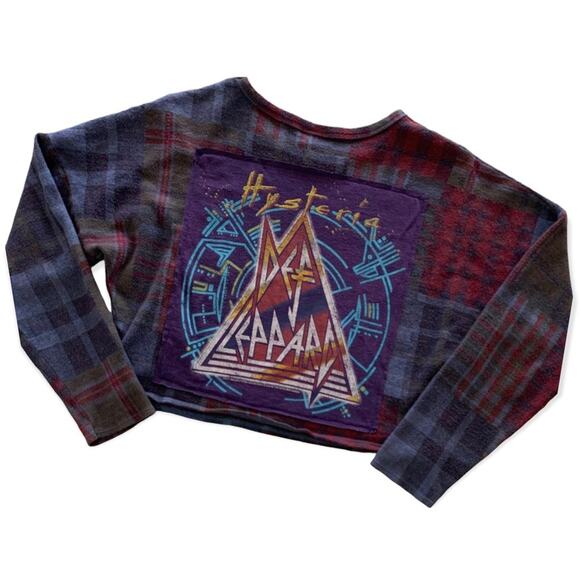 Via Penny Lane Reworked Apparel | Def Leppard Graphic Plaid Long Sleeve Crop Top - Picture 1 of 10